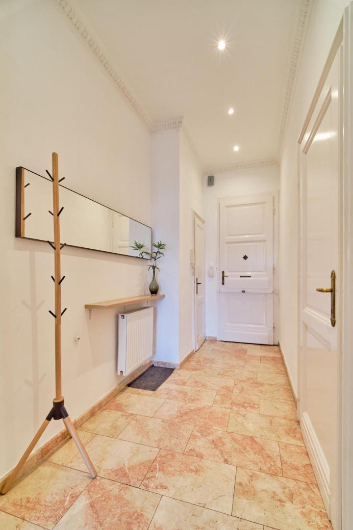 Apartamento Charming With Parliament Views